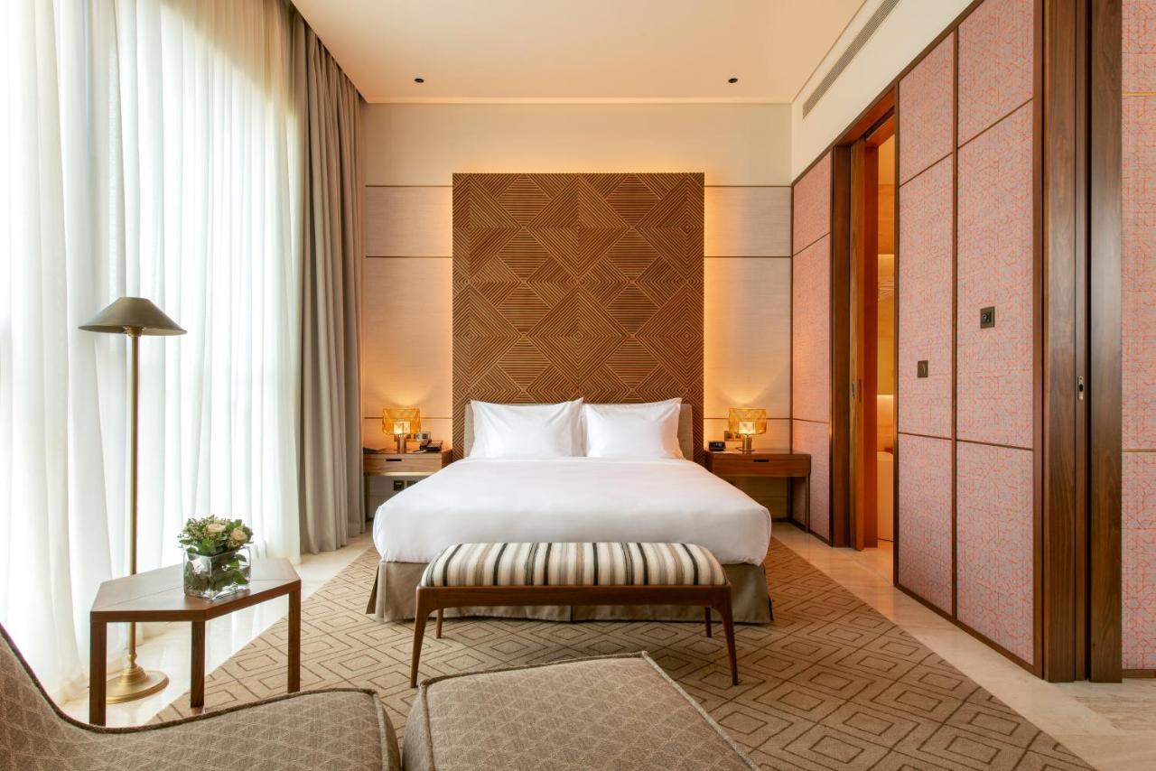 Shirvan Hotel City Yard Dzsidda Kültér fotó A bedroom at the hotel