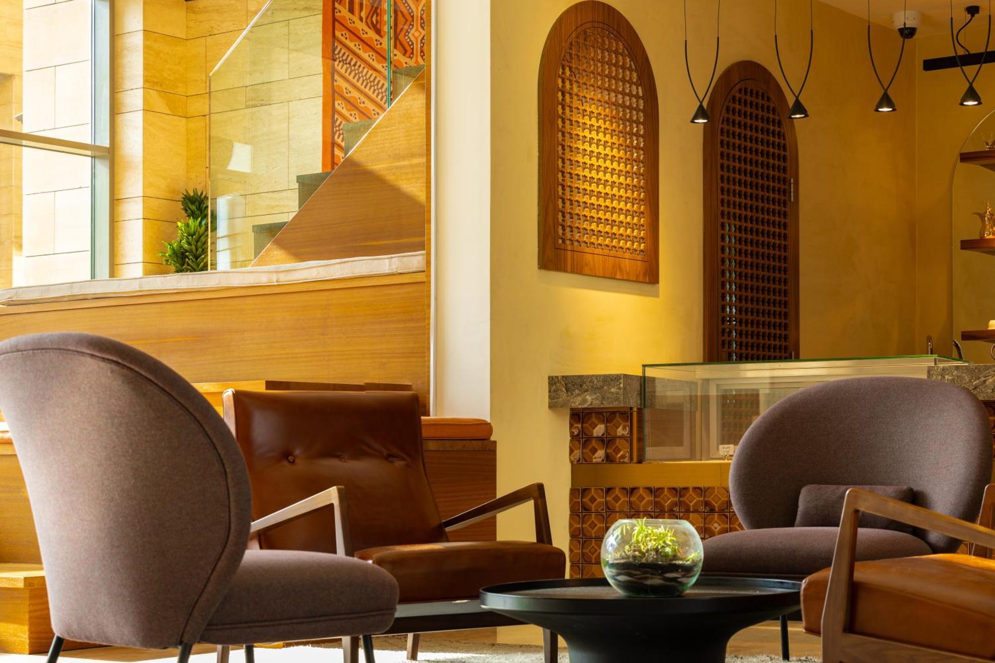 Shirvan Hotel City Yard Dzsidda Kültér fotó The lobby of the hotel