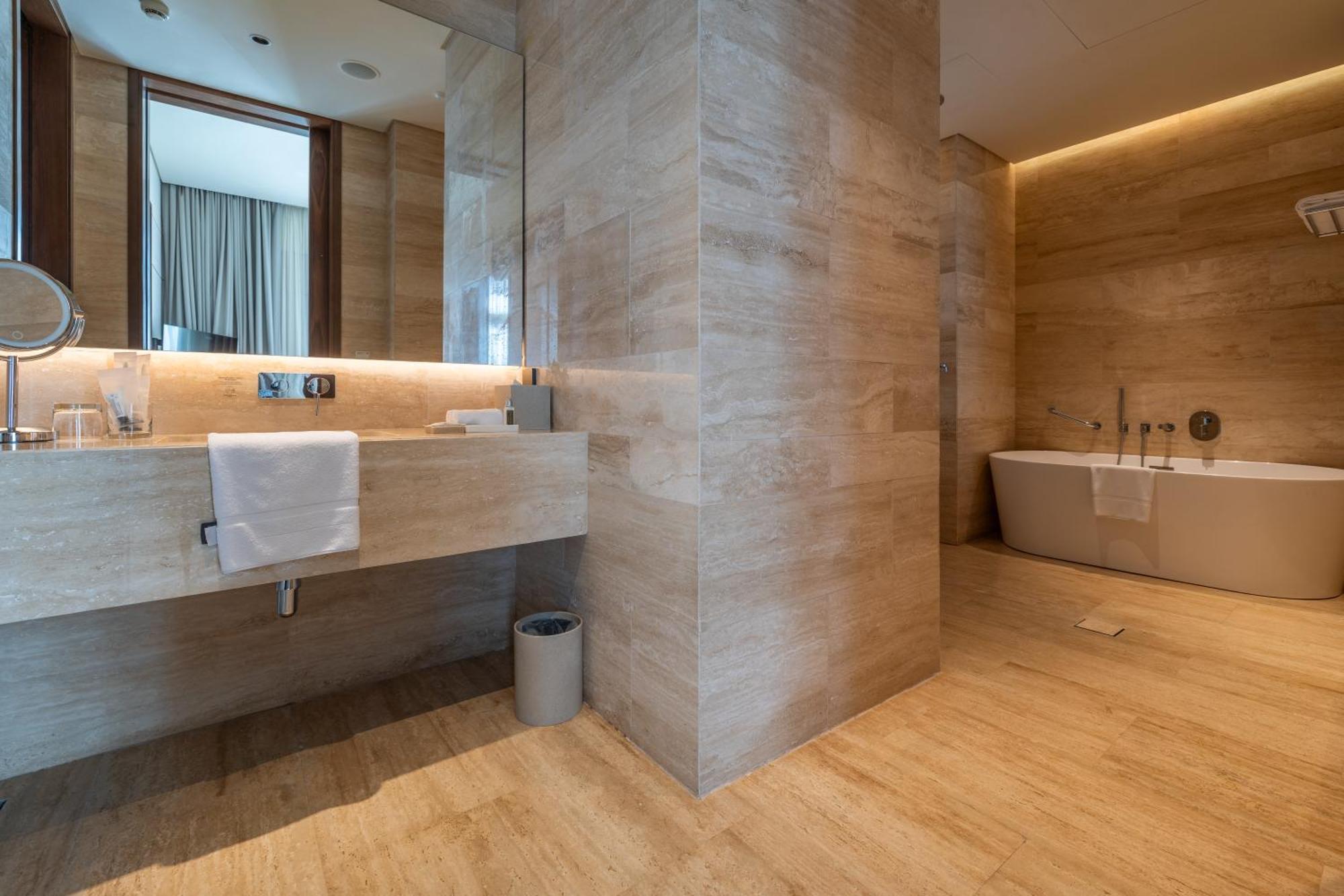 Shirvan Hotel City Yard Dzsidda Kültér fotó Bathroom