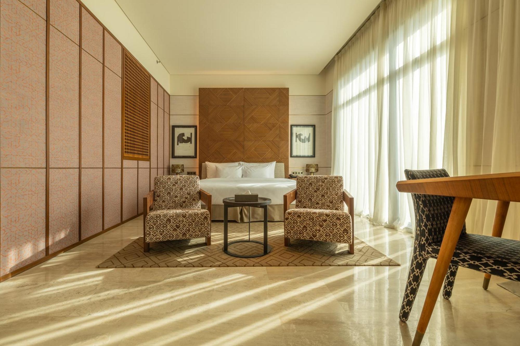Shirvan Hotel City Yard Dzsidda Kültér fotó A bedroom at the hotel